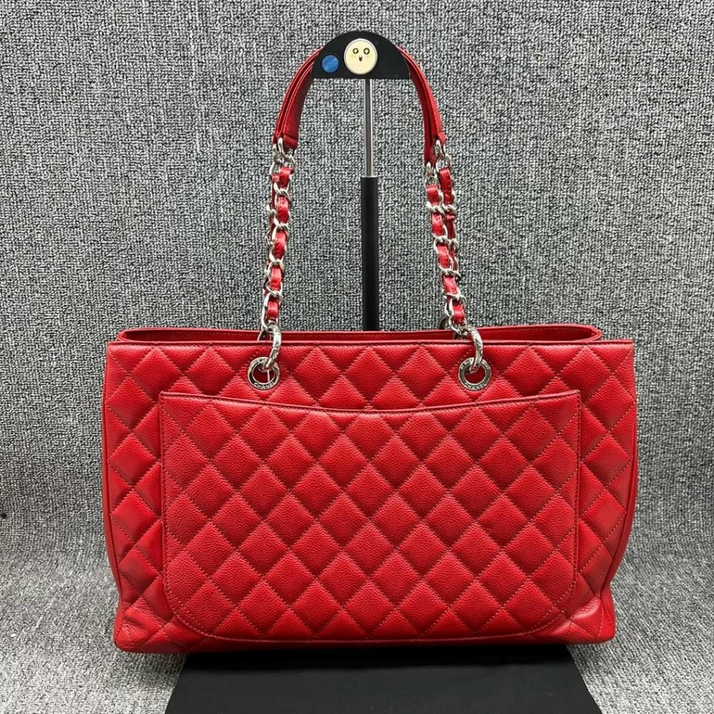 100% Authentic CHANEL GST XL Tote Bag - Picture 2 of 16